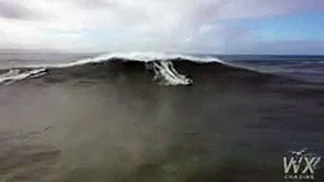 Vídeo impressionante mostra acidente de Pedro Scooby na Nazaré