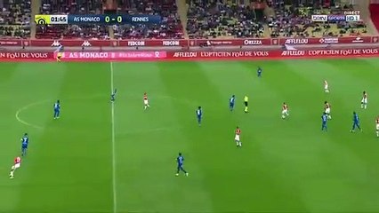 Golo de Ben Yedder com assistência de Slimani