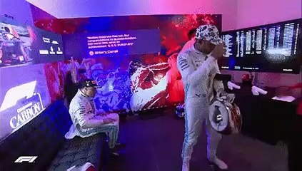 Gesto de Vettel com Hamilton