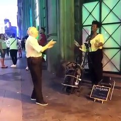 idoso a dançar em Madrid