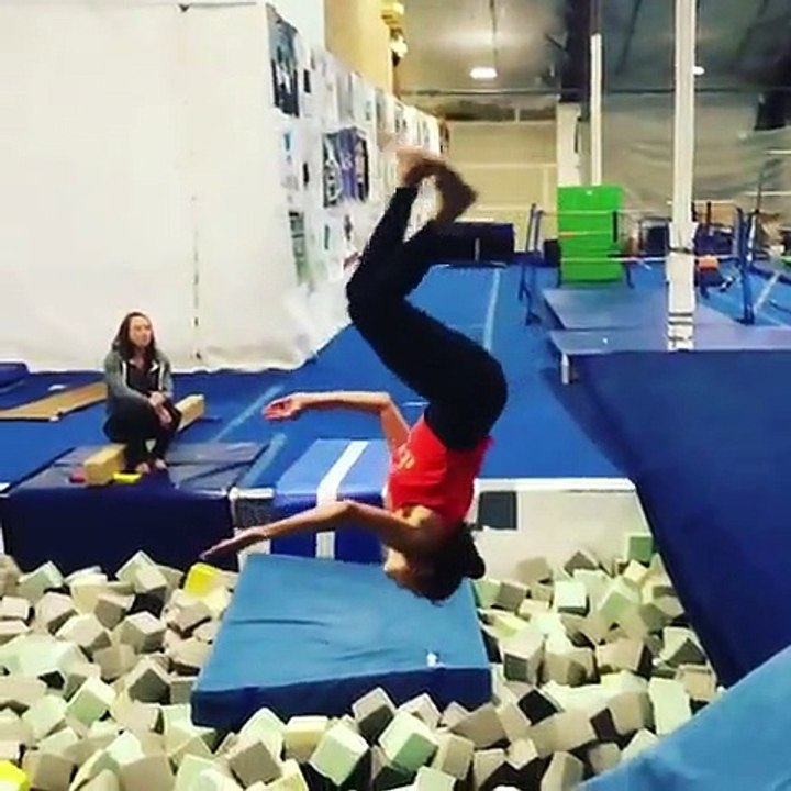 Vídeo: Aos 35 anos, Daniela Ruah impressiona fãs ao fazer mortal