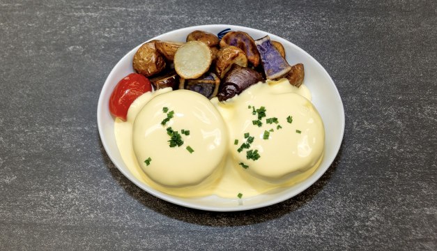 Amtrak Unveils Upgraded Food and Drinks Menu for First Class Acela Customers