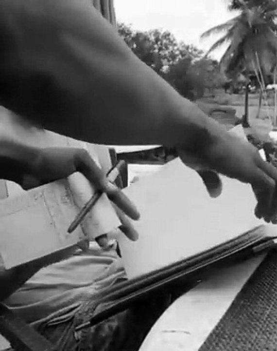 Hilariante! Vídeo de Cláudio Ramos a (tentar) falar inglês em restaurante