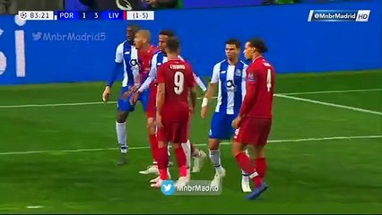 Golo de Van Dijk ao FC Porto