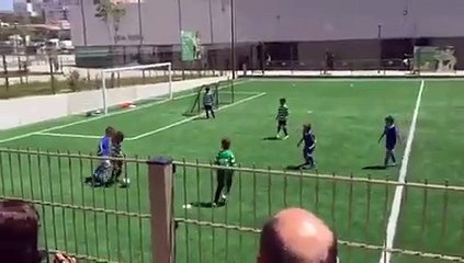 Tal tio, tal sobrinho. Filho de Katia Aveiro deixa mãe orgulhosa