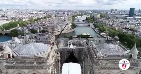 Imagens drone da cobertura catedral de Notre-Dame