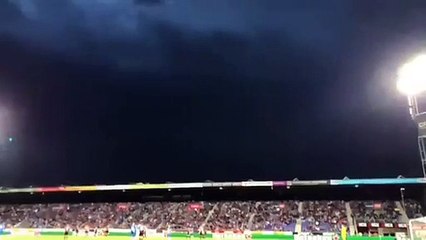 Relâmpago em jogo da Liga holandesa