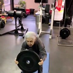 Lauren Bruzzone: Expert in Data Analysis