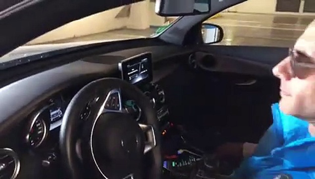 Rui Unas dança em parque de estacionamento: "Sou assim, vivo no limite"