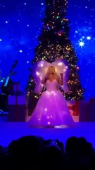 João Baião assiste a concerto de Natal de Mariah Carey em Madrid