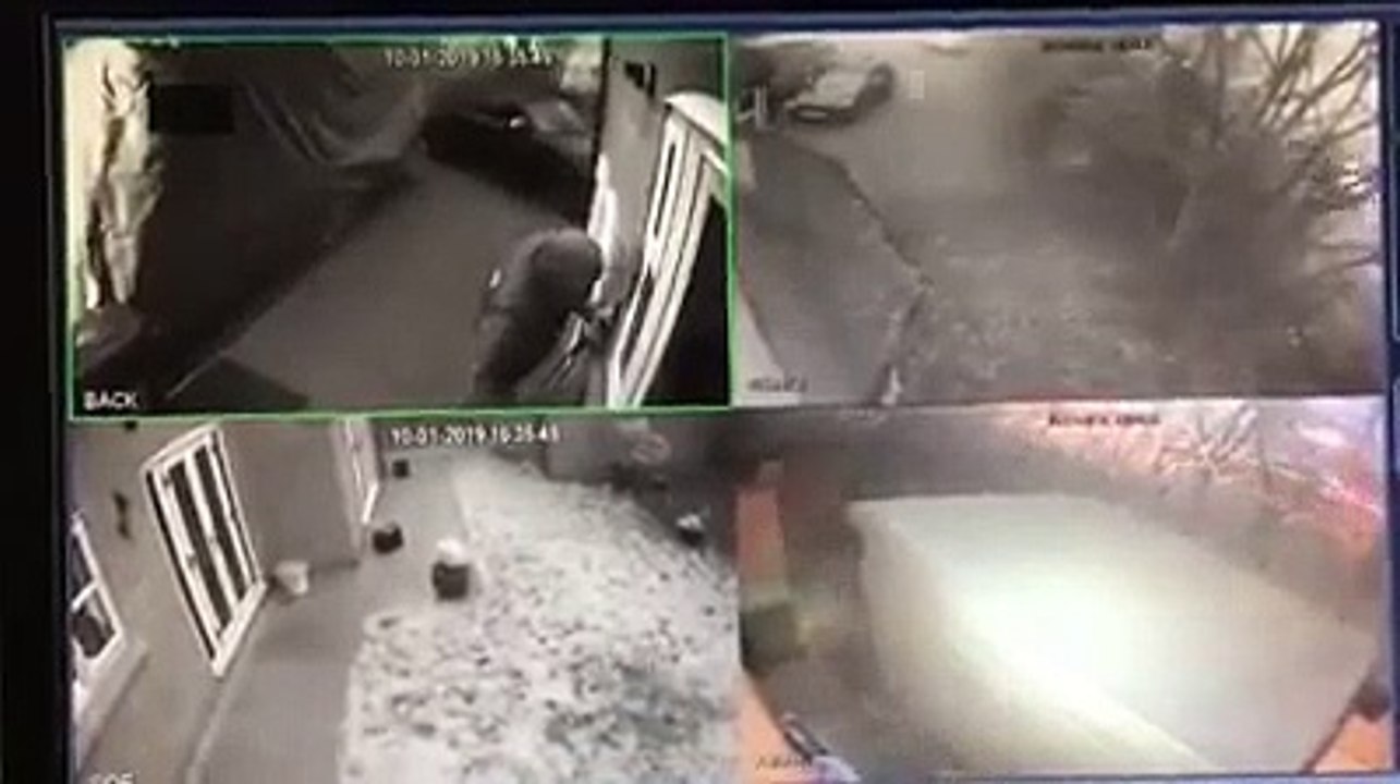 Ladrões encapuzados invadem casa e exigem chaves do carro