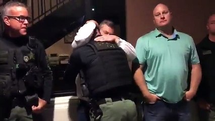 Cão polícia morre baleado na véspera de Natal mas salva vida dos agentes