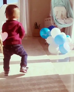 Vídeo: Núria Madruga mostra os primeiros passos do filho