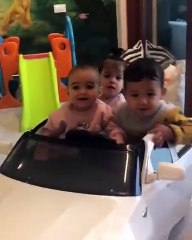 Ronaldo partilha divertido vídeo dos filhos a "curtirem" viagem de carro