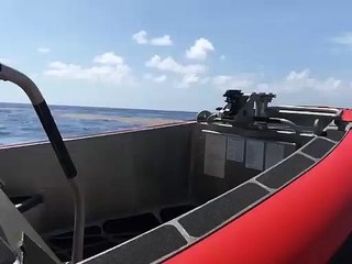 Pescador não imaginava o que vinha no anzol... um tijolo de marijuana