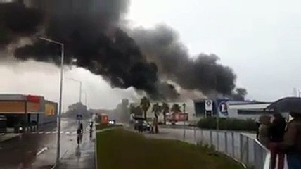 Incêndio em supermercado em Viana do Castelo