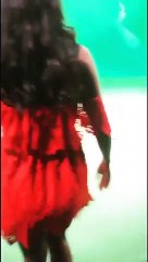 Grávida, Rita Pereira mostra "como se dá uns toques de bola"