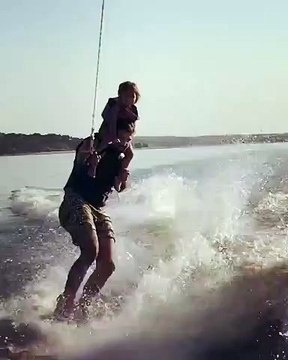 Carolina Patrocínio acusada pelos fãs de colocar a filha em perigo