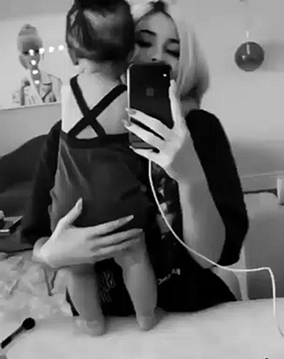Kylie Jenner partilha vídeo único e amoroso com a filha