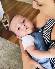 Vídeo ternurento: Mia Rose embala o filho com a sua voz encantadora