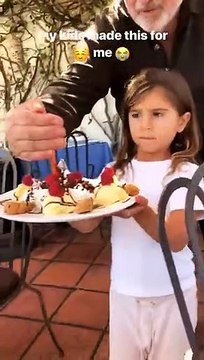 Kourtney Kardashian mostra festa de aniversário aos fãs