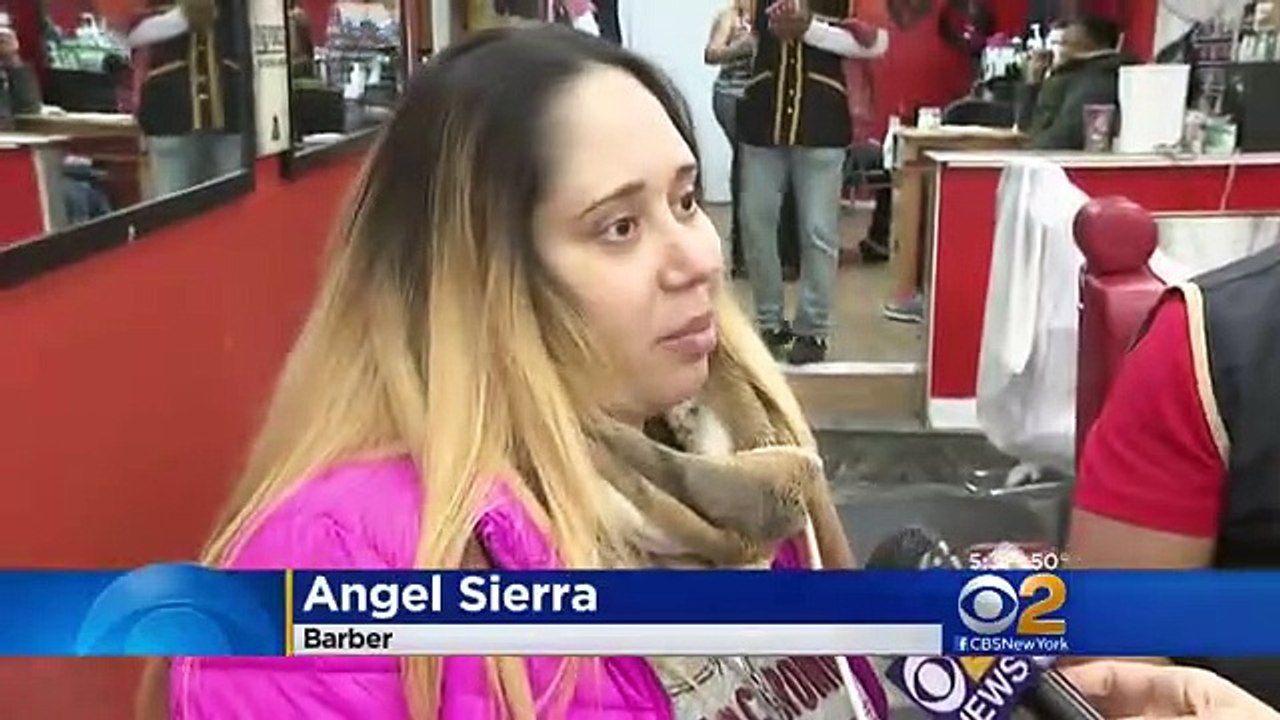 Homem agride a mulher múltiplas vezes com uma chave de fendas