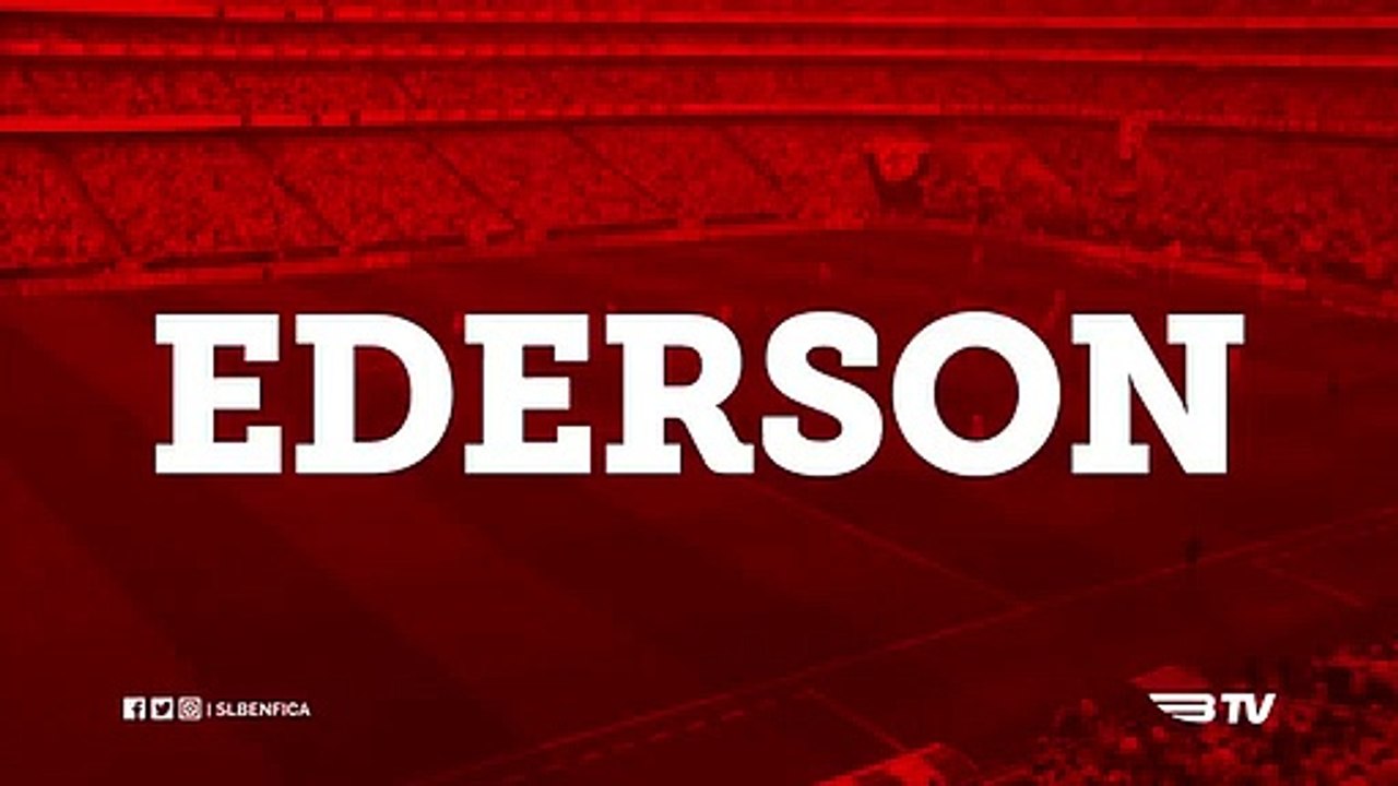 Pontapé de Ederson