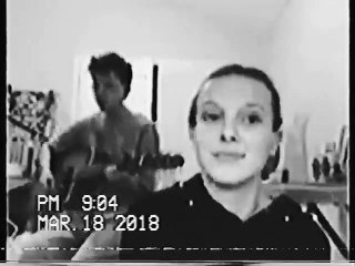 Bobby Brown protagonizou o momento mais fofo e romântico que vai ver hoje