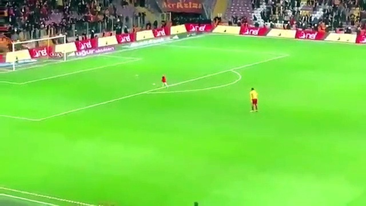 Younès Belhanda