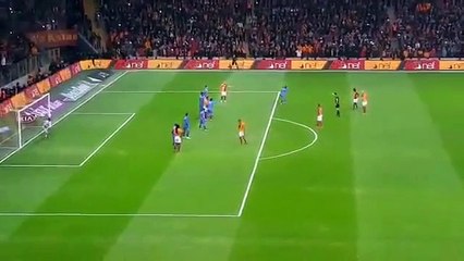 Golo de livre Maicon