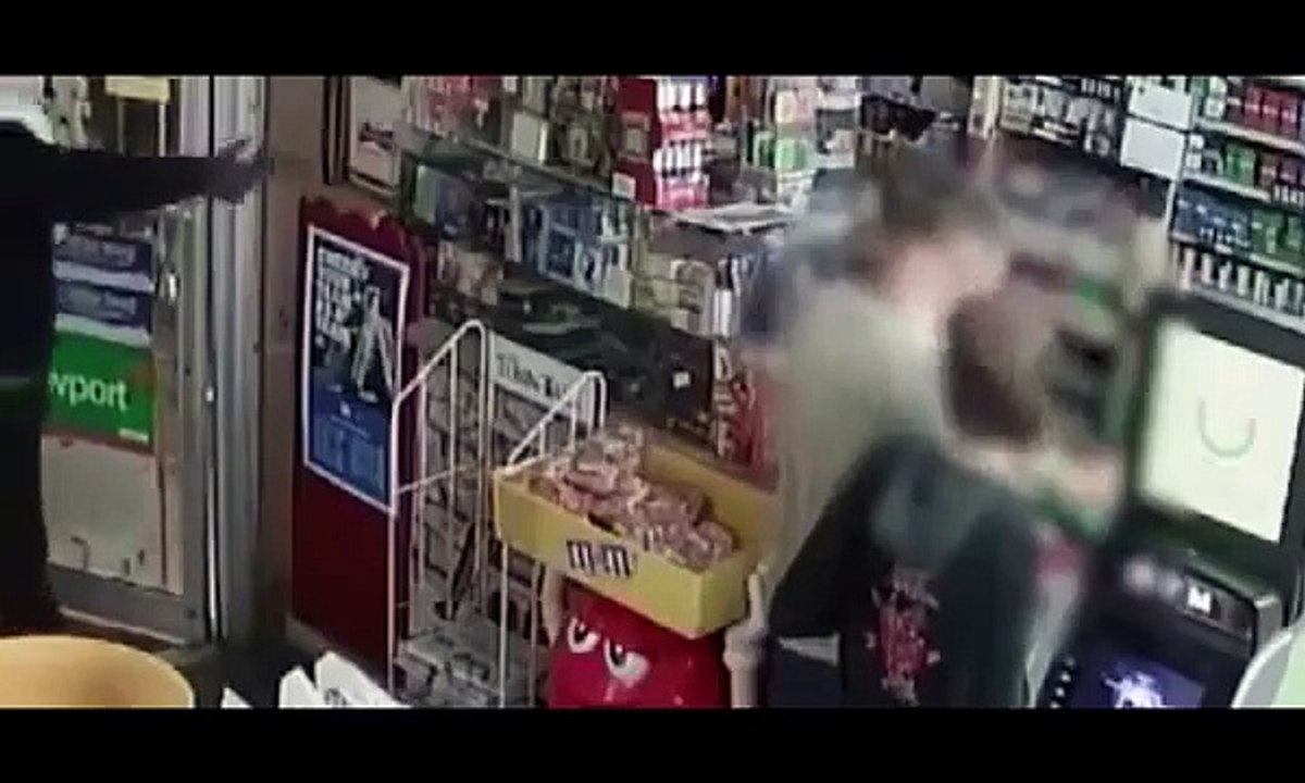 Queriam roubar loja. O que não sabiam é que o dono tinha uma arma