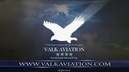 Avião descola de aeroporto e é atingido por raio