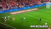 Bale faz túnel ao dois jogadores ao mesmo tempo