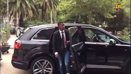 Nelson Semedo chega a Barcelona