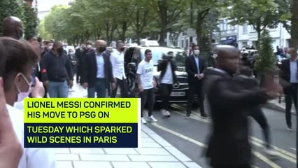 Excited PSG fans welcome Lionel Messi to the Parc des Princes