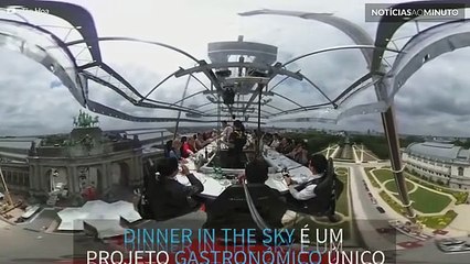 Jantar enquanto levita no ar: conheça o Dinner in the Sky