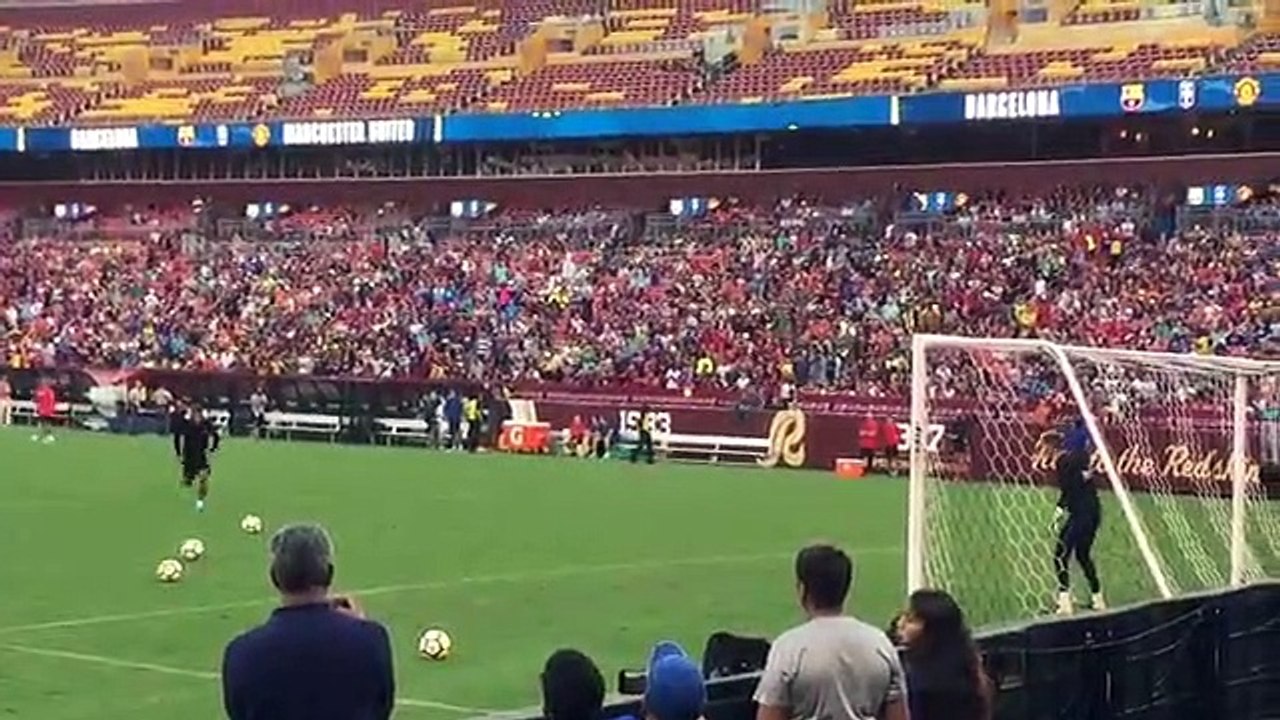 Adeptos pedem a Neymar para ficar