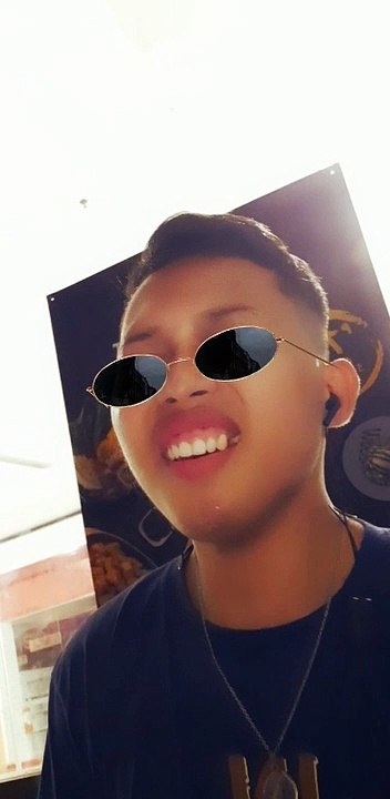 ✊