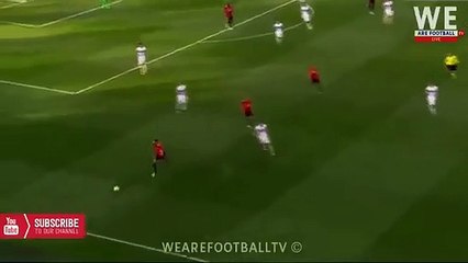 Matic acerta em cheio numa adepta