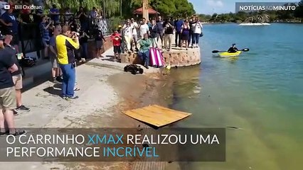 Impressionante! Carrinho de controlo remoto anda sobre a água