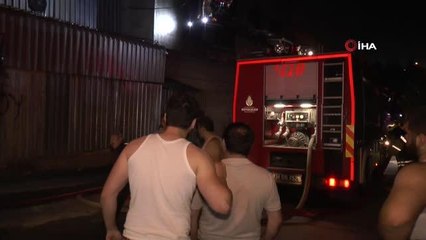 Son dakika haberleri! Pendik'te duşa kabin imalathanesinde korkutan yangın