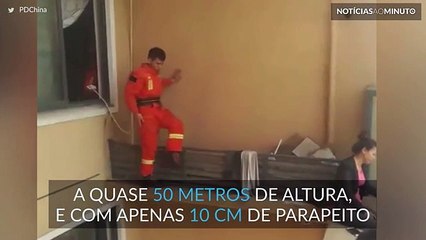 Bombeiro corajoso salva suicida do 15º andar