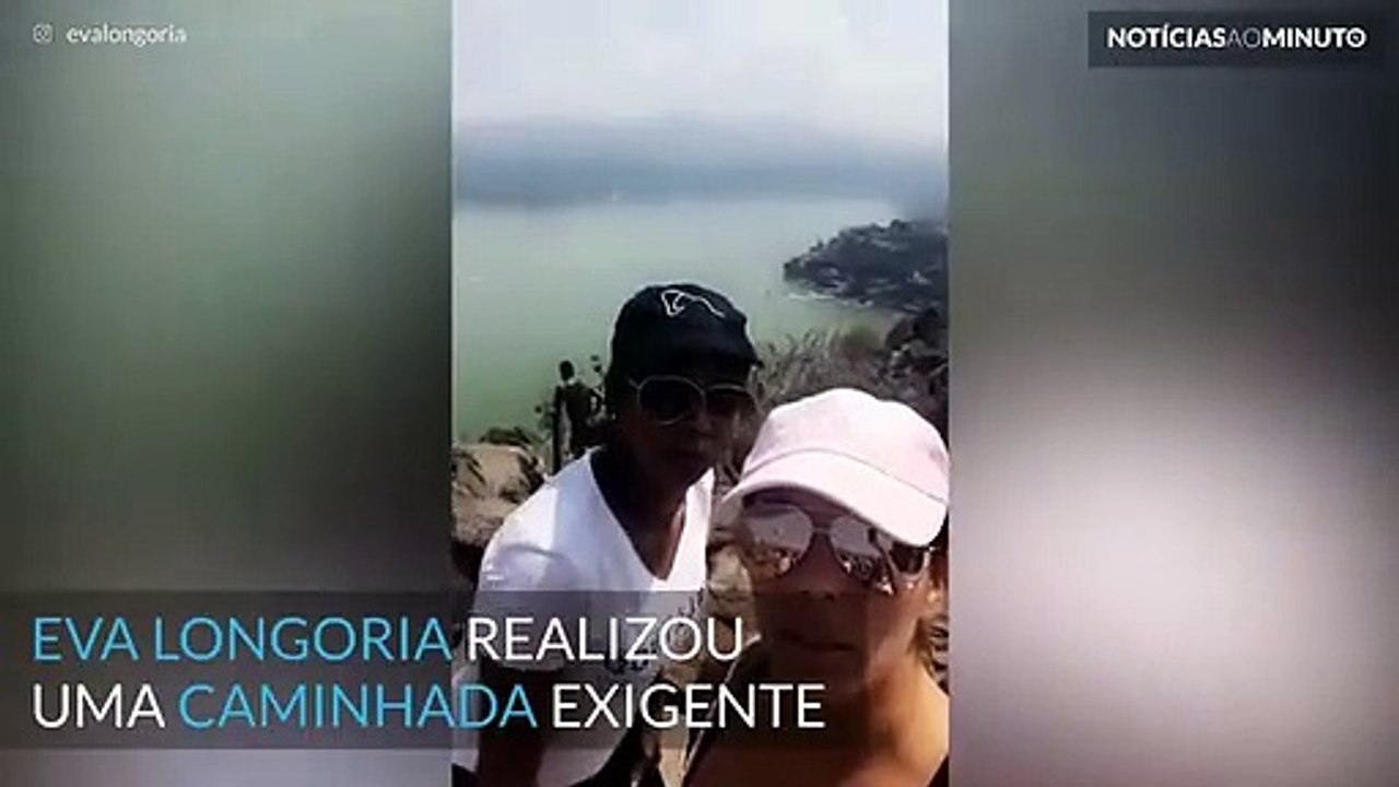 Eva Longoria realiza caminhada exigente no México