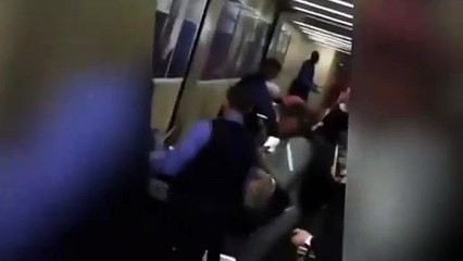Piloto tenta separar luta entre mulheres e acaba a agredir uma delas