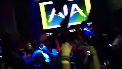 Chris Brown agride fotógrafo