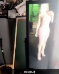 Orgulhosa, ‘ex’ de Rob Kardashian exibe corpo após perder 20 quilos