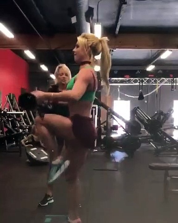 Fãs ‘enchem’ Britney Spears de elogios por causa de boa forma