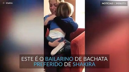 Shakira dança com o seu par favorito de bachata!