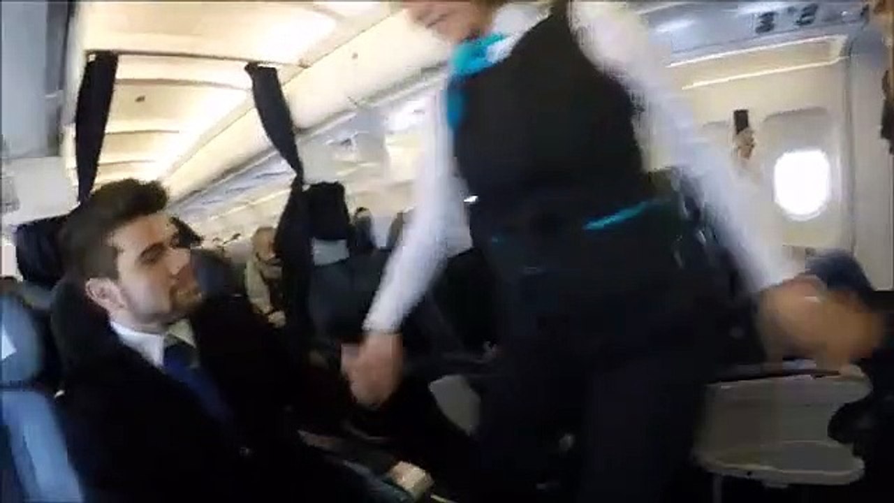 Flashmob em voo da Azores Airlines