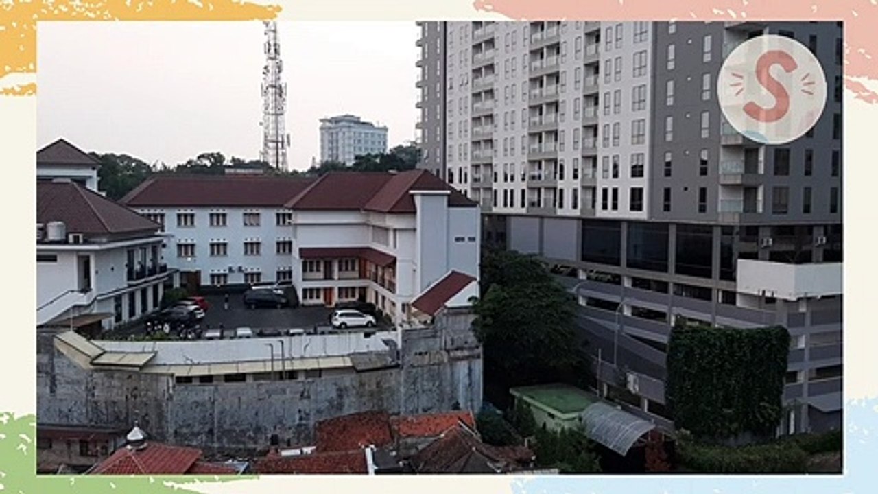 Lovely Morning Ambiance Of Galery Ciumbuleuit Apartment Area __ EXPENSIVE AND RARE MORNING AMBIANCE